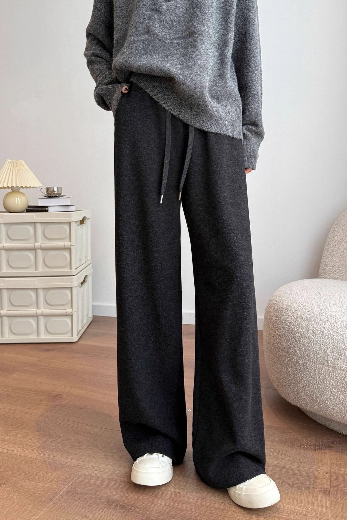 Drawstring Waist Relaxed Straight Leg Knit Pants 2