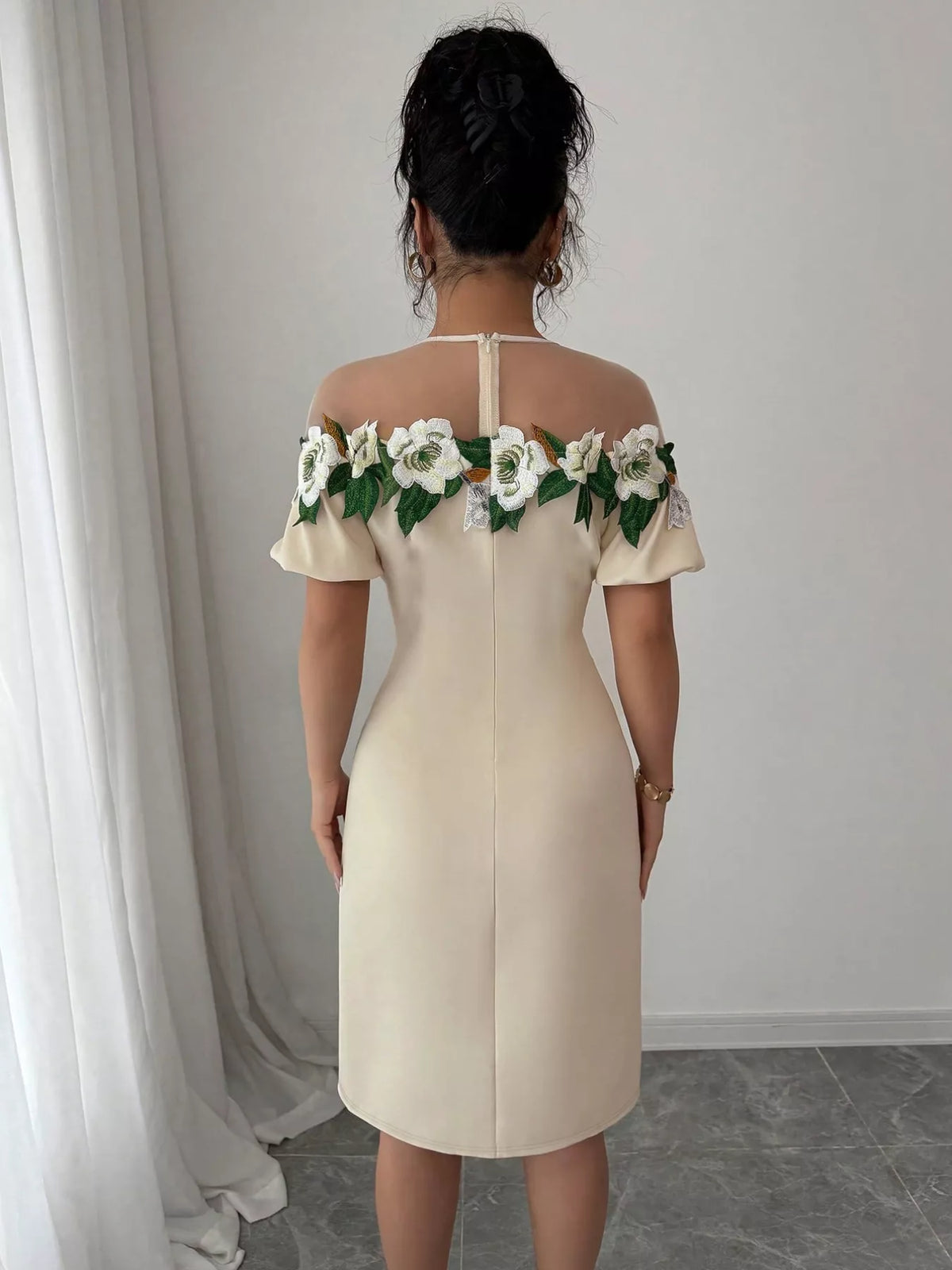 Floral Embroidered Mesh Yoke Puff Sleeve Sheath Midi Dress 2