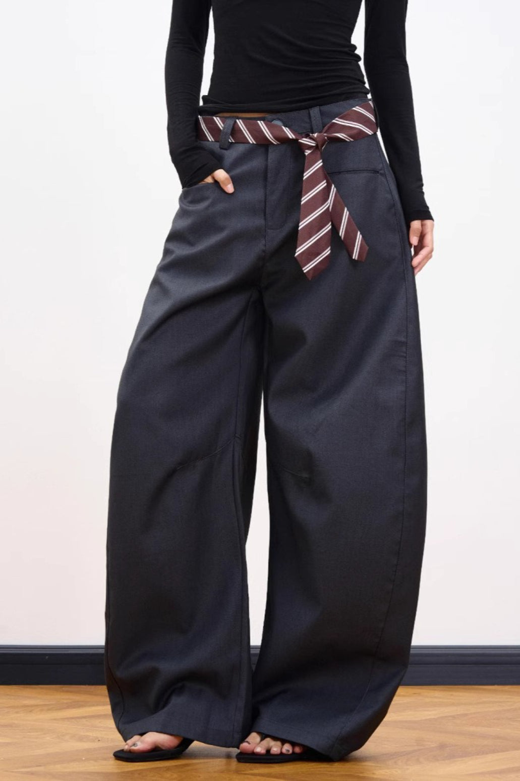 Low Rise Baggy Barrel Leg Tailored Trousers 2