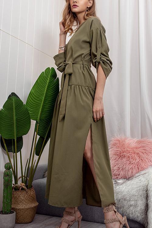 Beautifully Finished Dress in a Timeless Design