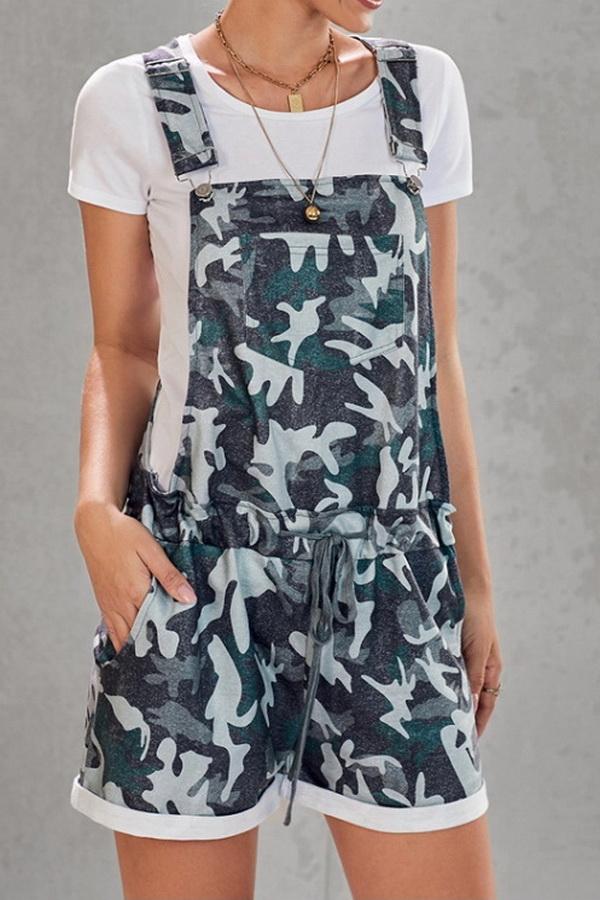 Camouflage Printed High-waist Strap Shorts