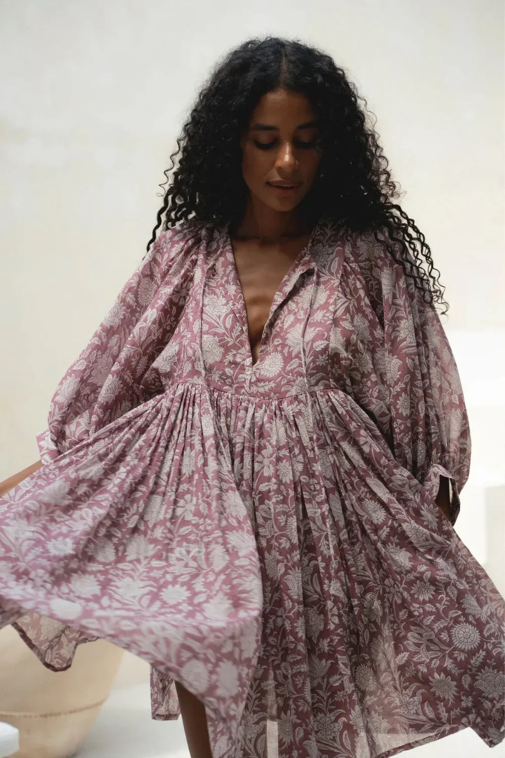 Casual Loose Floral Print Spring/Summer Women's 2024 New Lantern Sleeves Lace-up V-neck Mini Dress