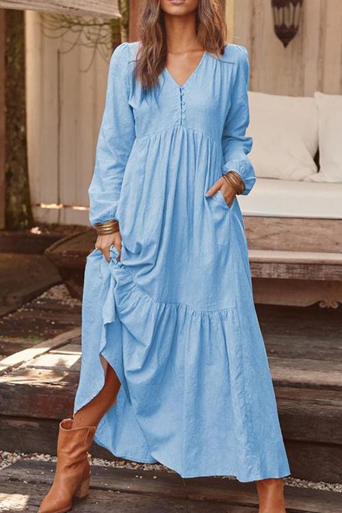 Classic Vintage Dress with a Flattering Fit