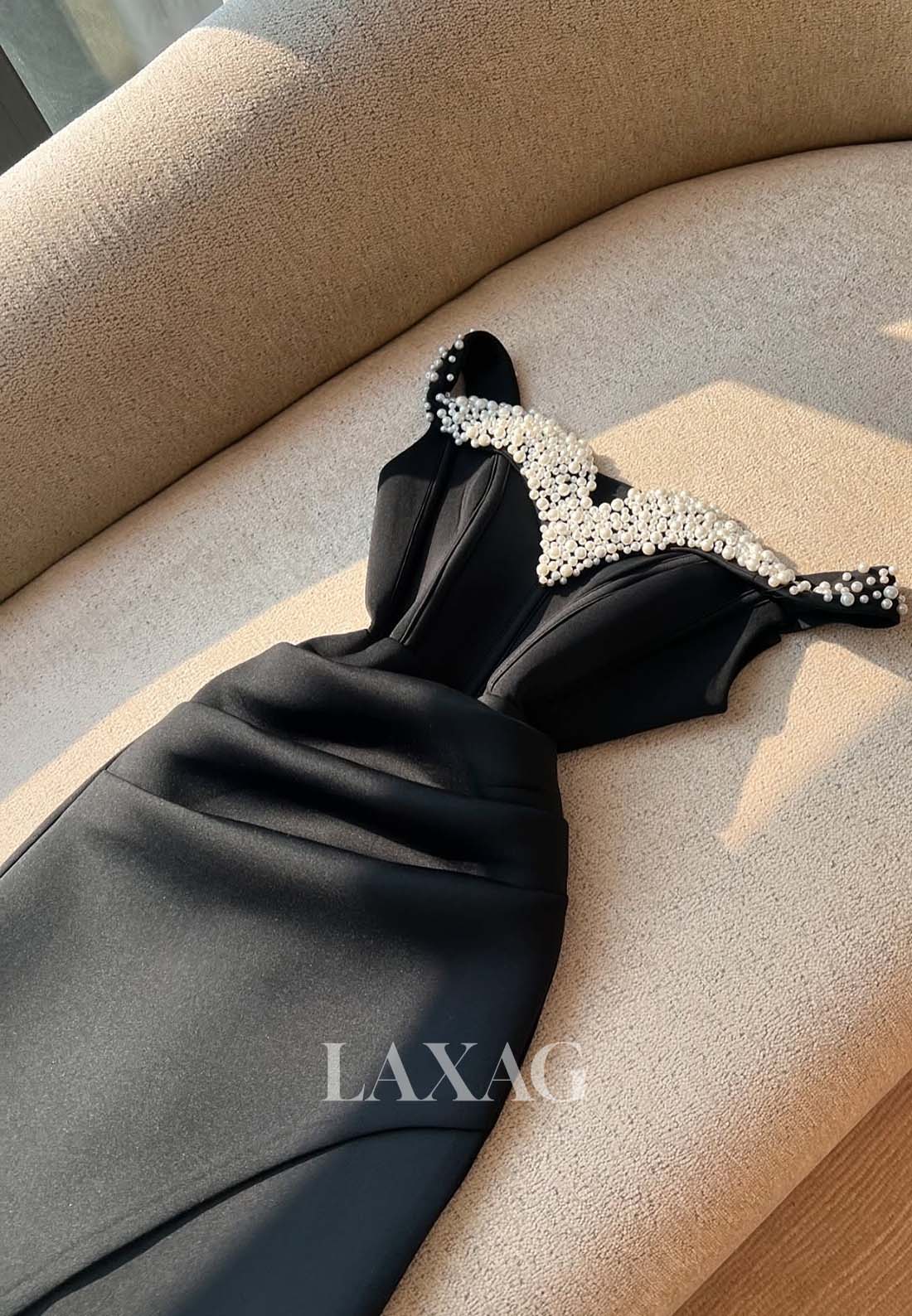 Sweetheart Off-Shoulder Straps Sleeveless Pearls Pleated Satin Short Mermaid Homecoming Dress