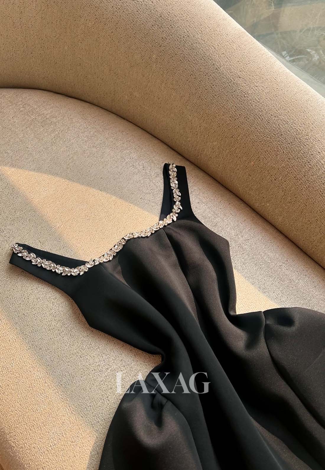 Straps Rhinestone Satin Party Gowns Scoop-Neck Sleeveless Pleated A-Line Homecoming Dress