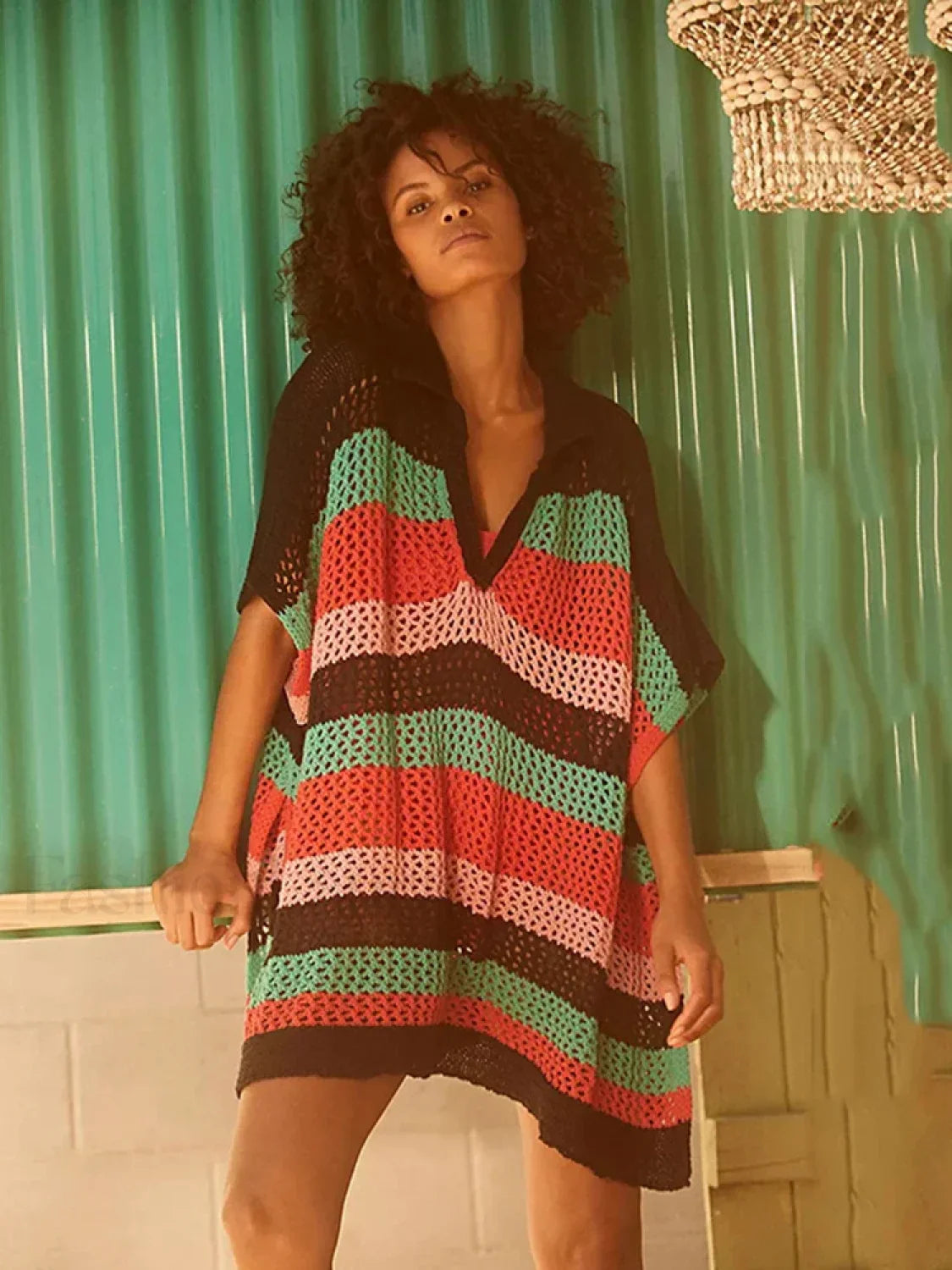 Contrast Color Slit Cut Hollow Cover Up