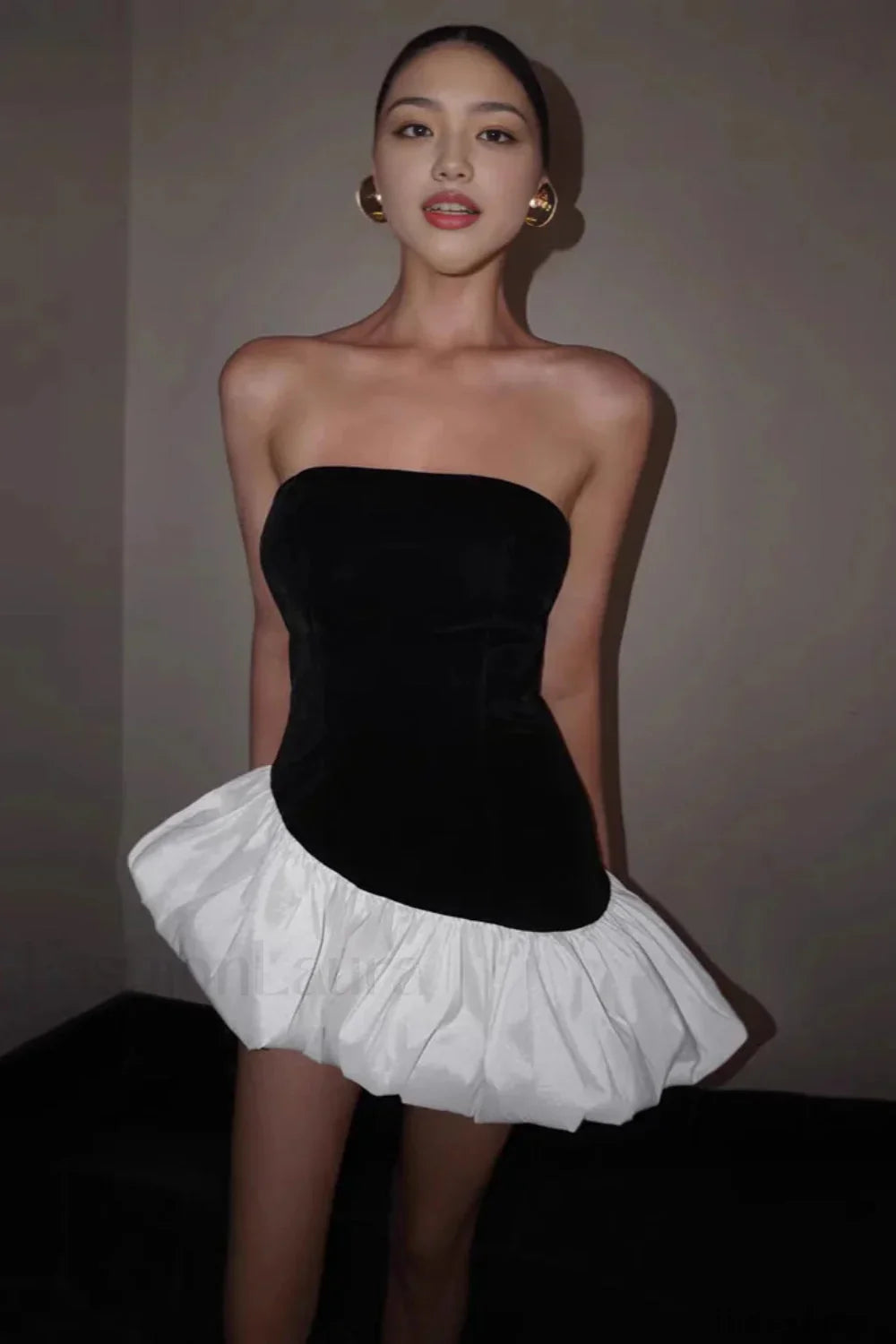 Contrasting Color Slim Fit Tube Top Mini Dress