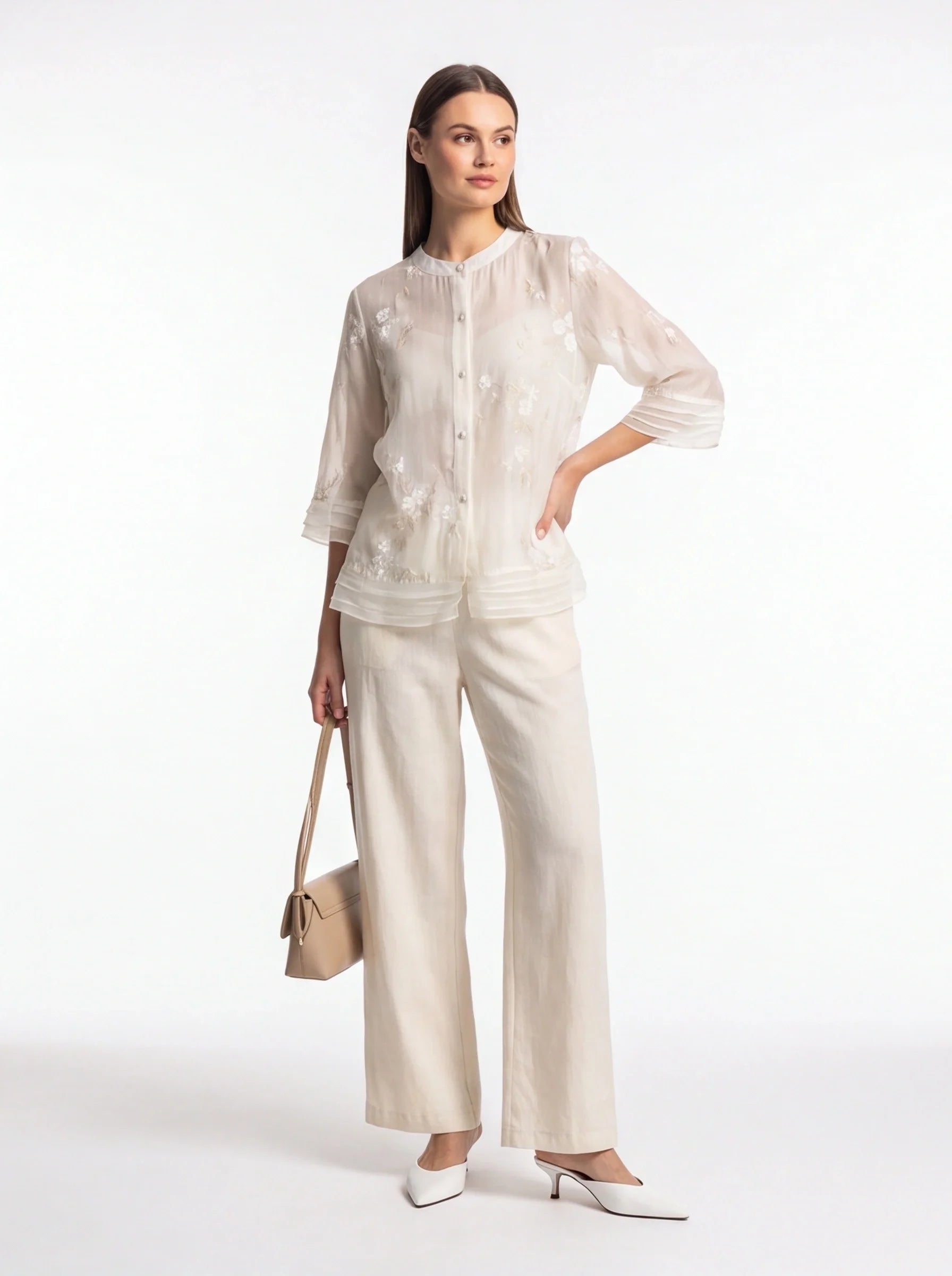 Elegant Floral Women's Top with Lightweight Fabric and Comfortable Fit