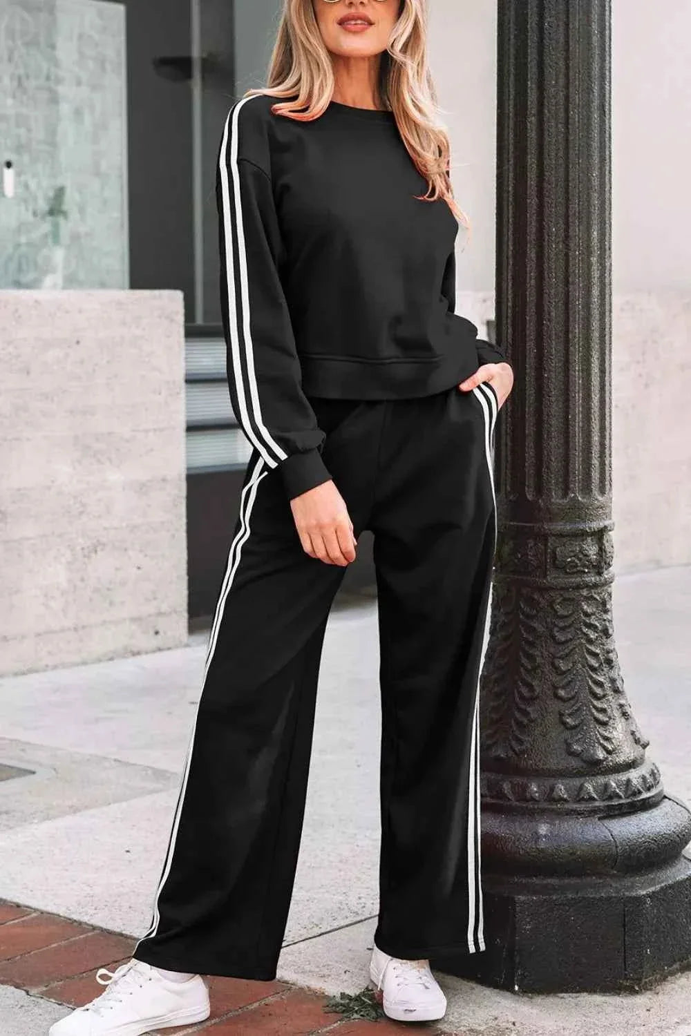 Striped Detail Crewneck Pullover Elastic Sweatpants 2pcs Outfit