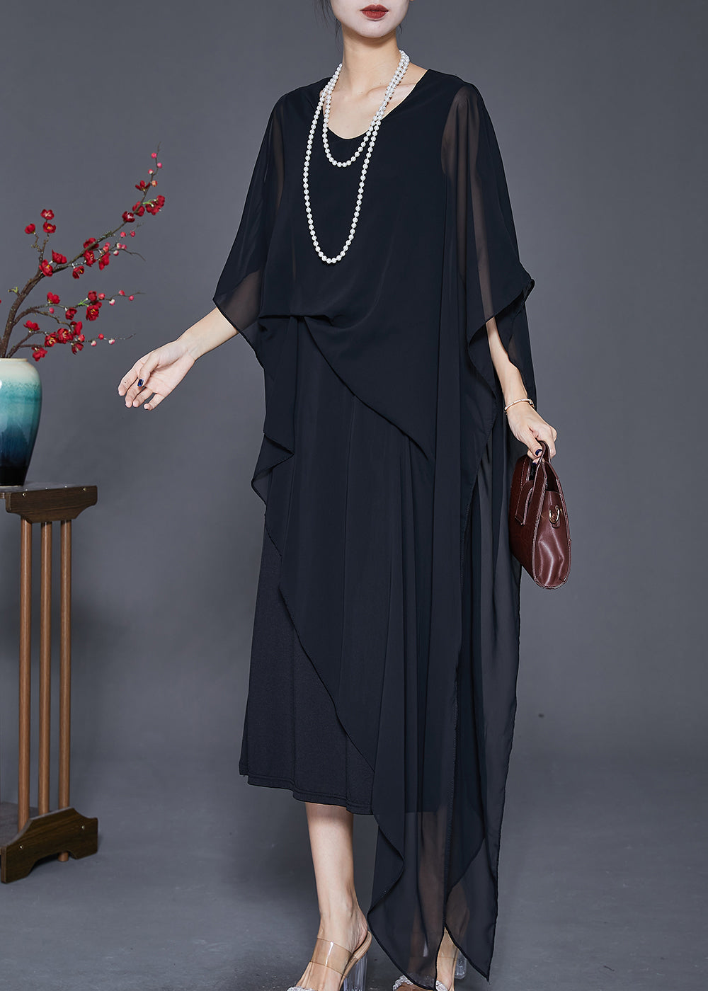 Gracefully Styled Dress for Any Occasion