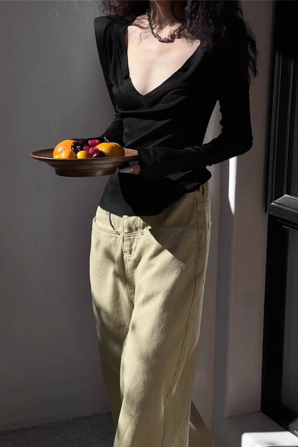 Slim Fit Low Cut Long V Neck Ribbed Long Sleeve Top