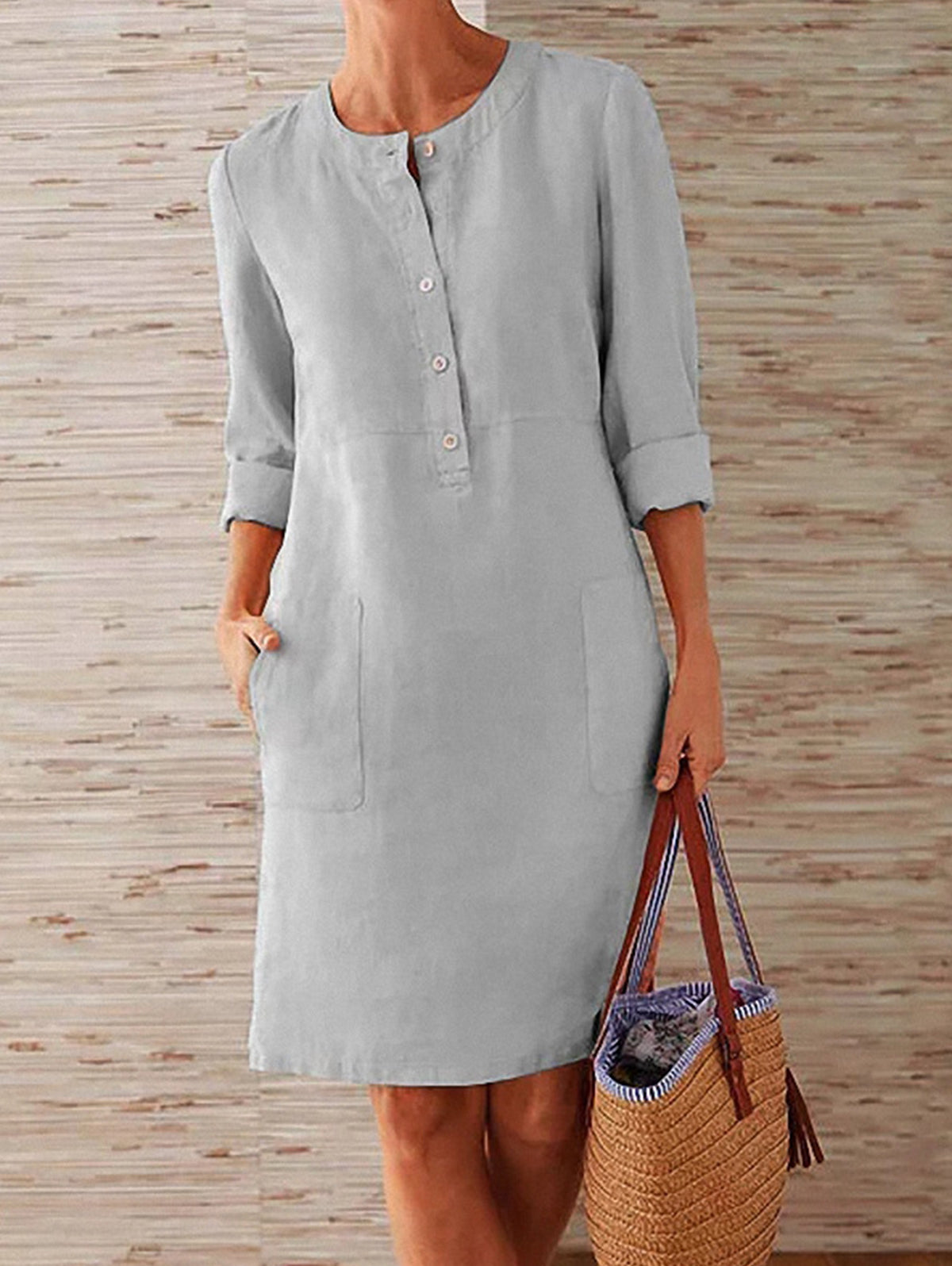 Gracefully Styled Dress for Any Occasion
