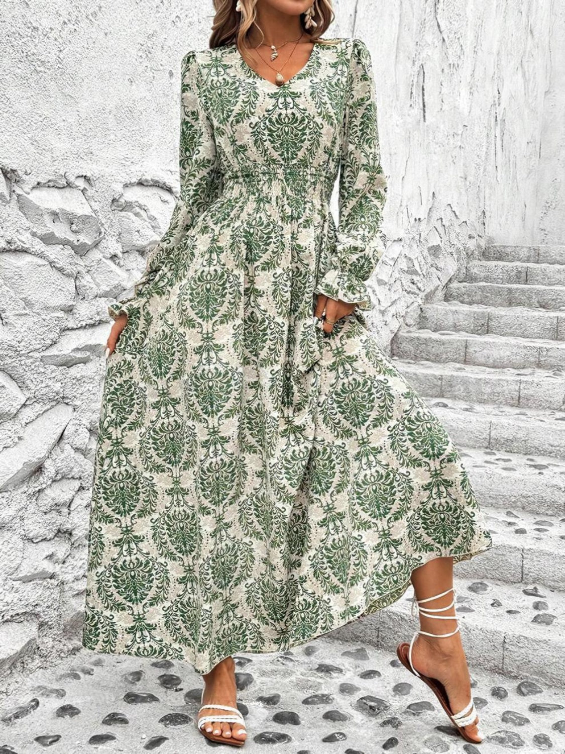 Estefanía Aesthetic Smocked Printed Dress with Flounced Sleeves and V Neck Boutique Collection