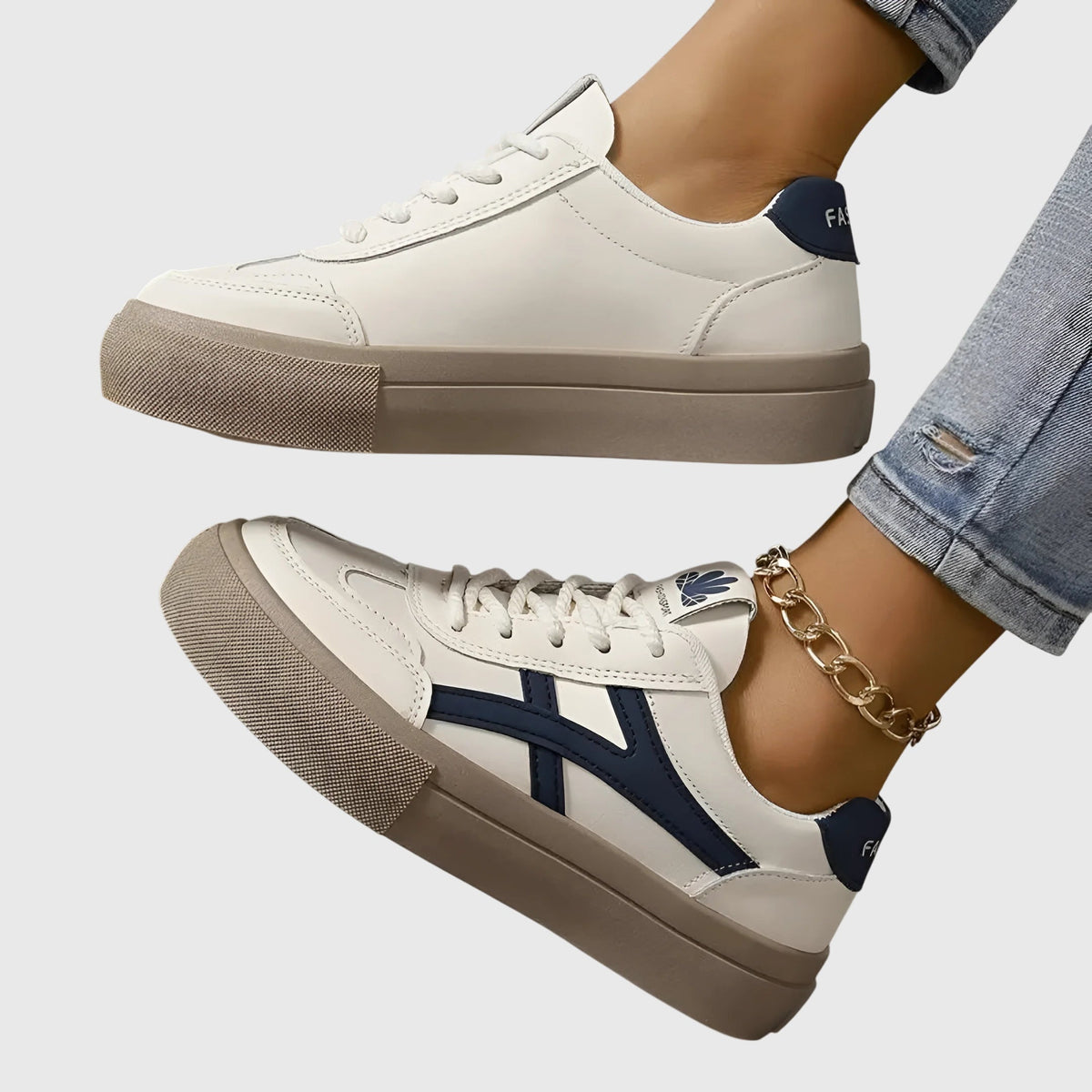 Lace Up Side Stripe Platform Sneakers