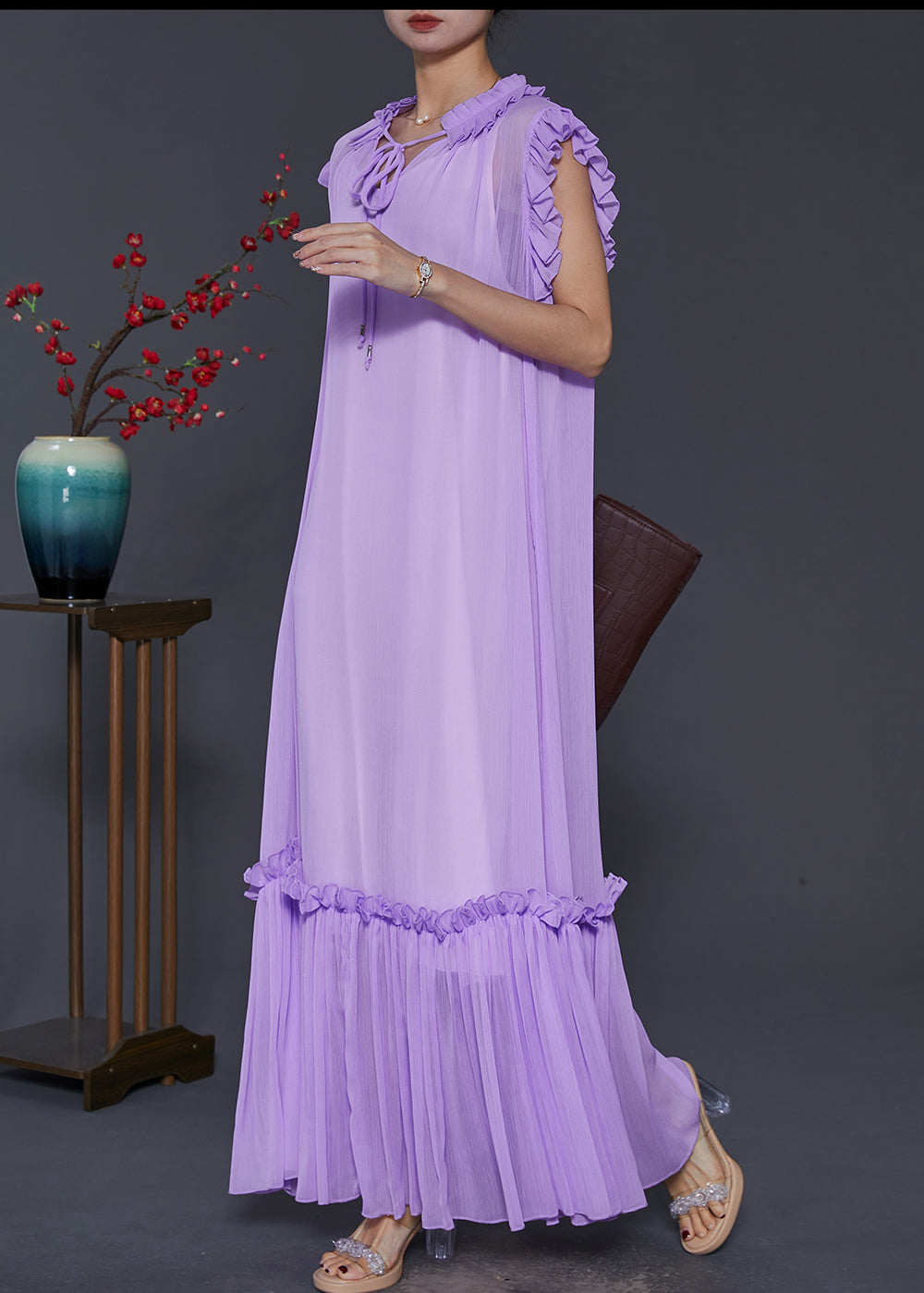Effortlessly Elegant Dress with a Timeless Design