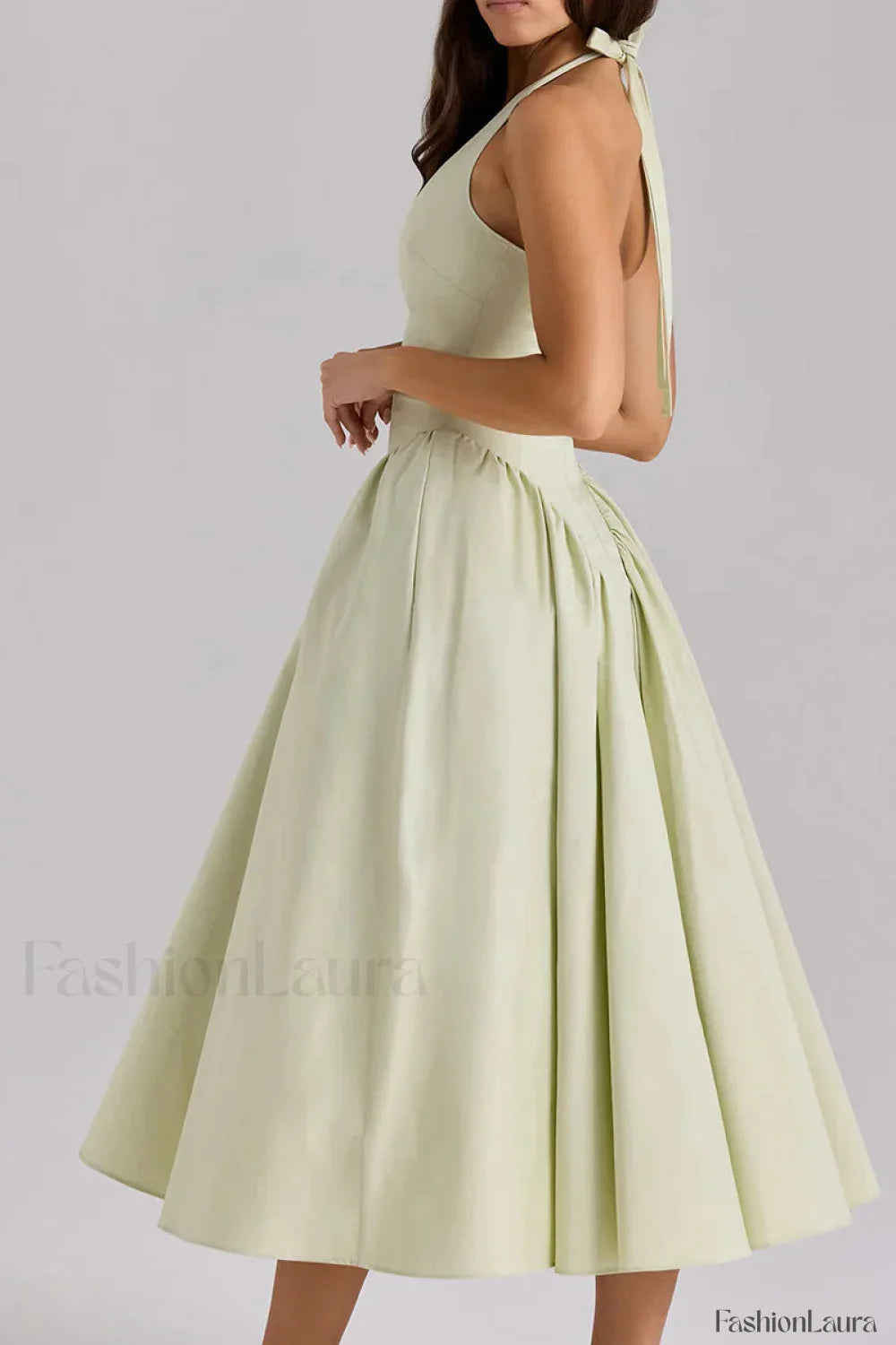 Deep V-Neck Backless Pure Desire White Slim Fit Maxi Dress