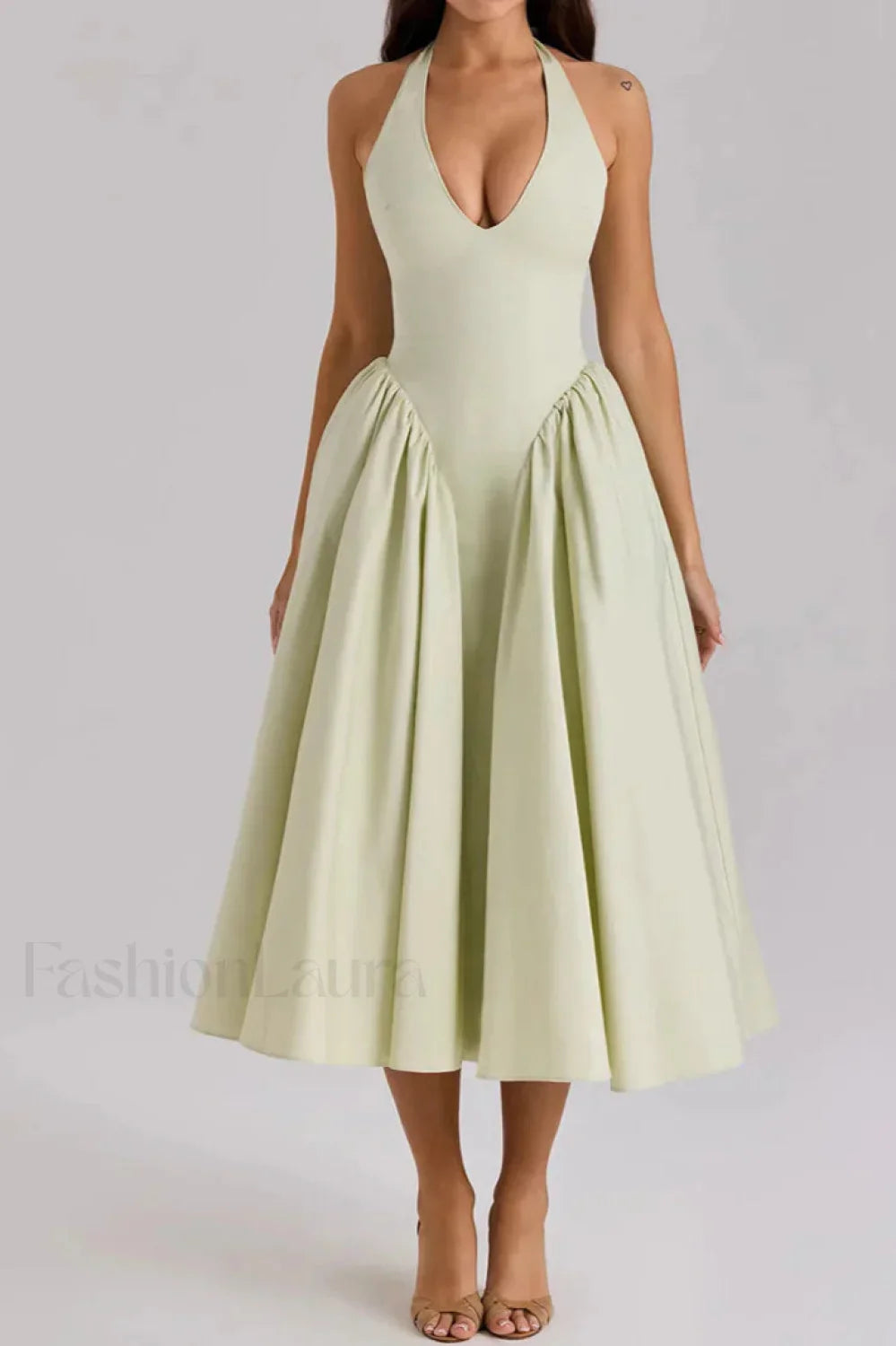 Deep V-Neck Backless Pure Desire White Slim Fit Maxi Dress