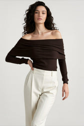 Off Shoulder Slim Knit Sweater