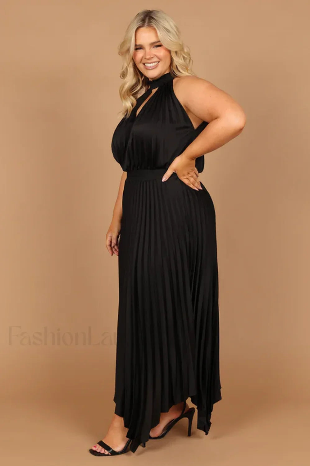 Dominique Elegant Midi Dress