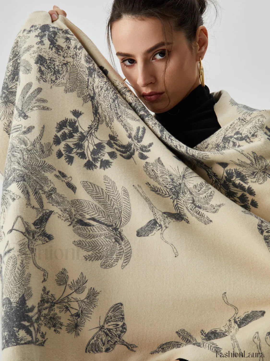 Double Face Graceful Jacquard Tassel Scarf