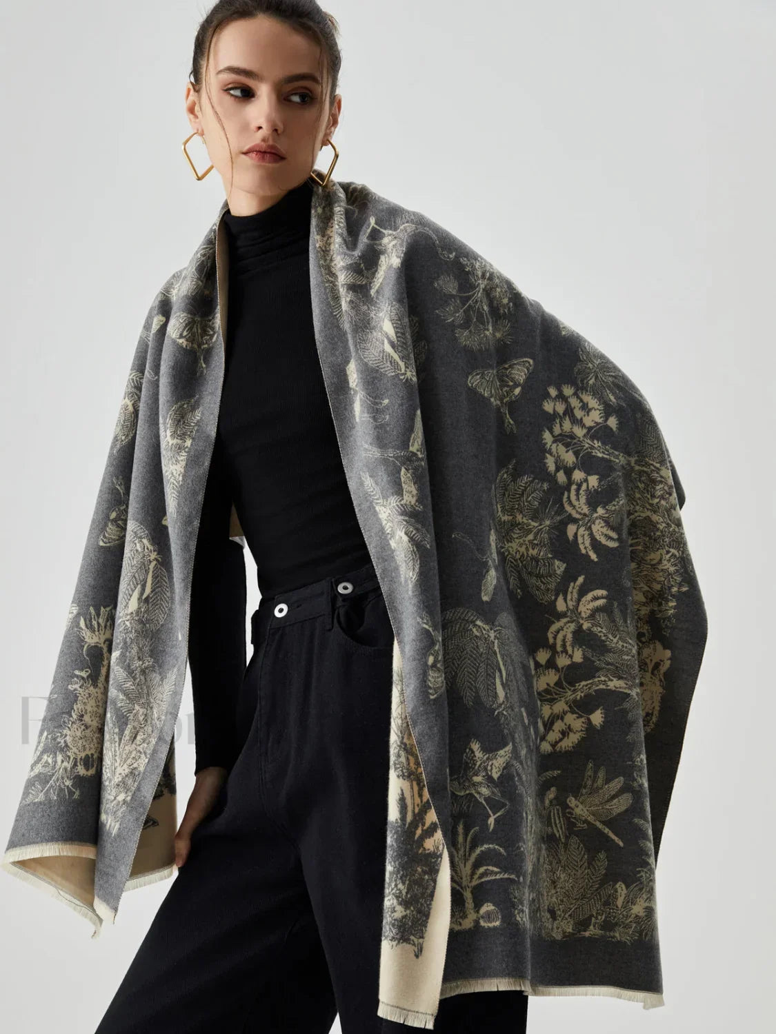 Double Face Graceful Jacquard Tassel Scarf Grey / One Size Scarves