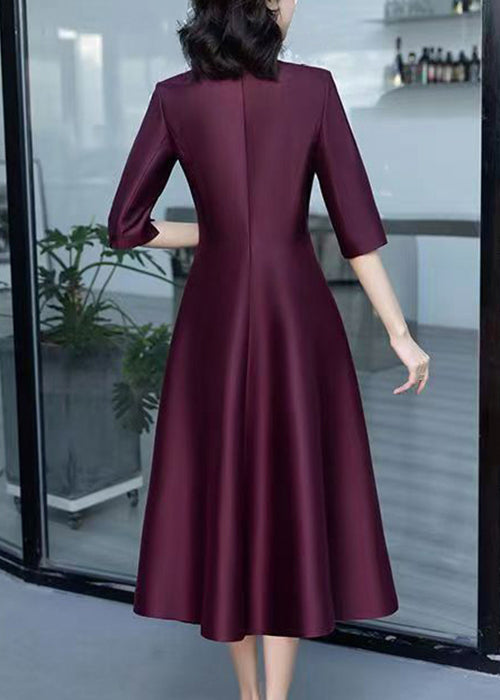Beautifully Finished Dress in a Timeless Design