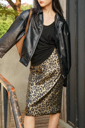 Tapered Hem Leopard Print Midi Skirt