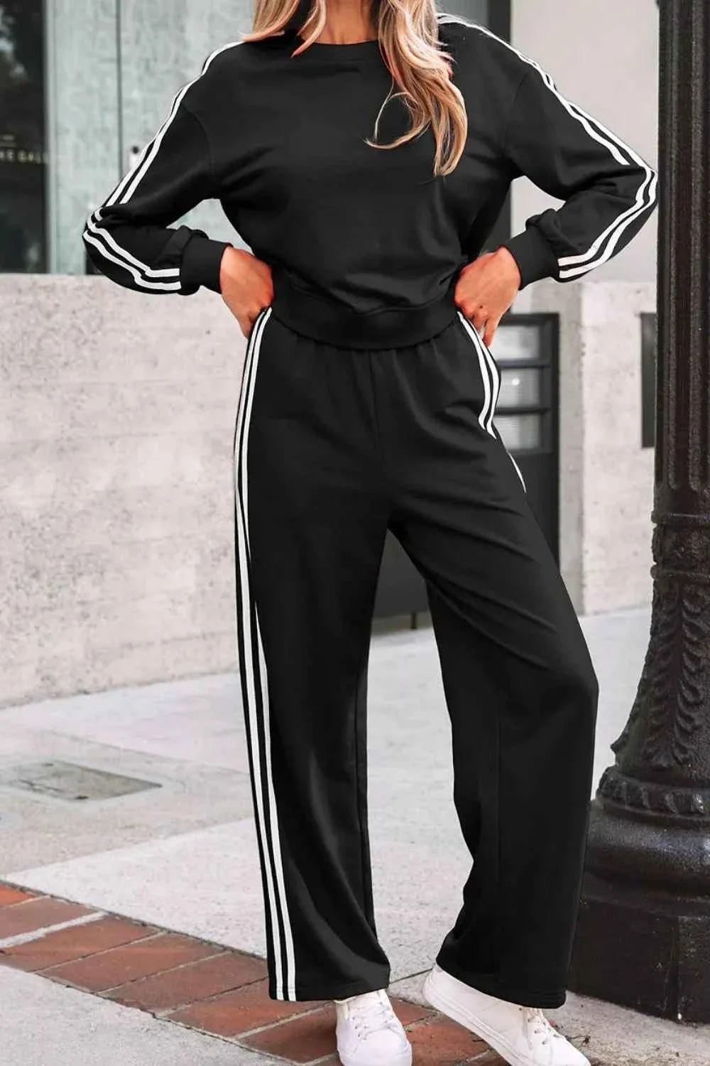 Striped Detail Crewneck Pullover Elastic Sweatpants 2pcs Outfit