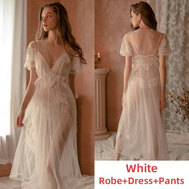 Finely Styled Dress with a Classic Vintage Look