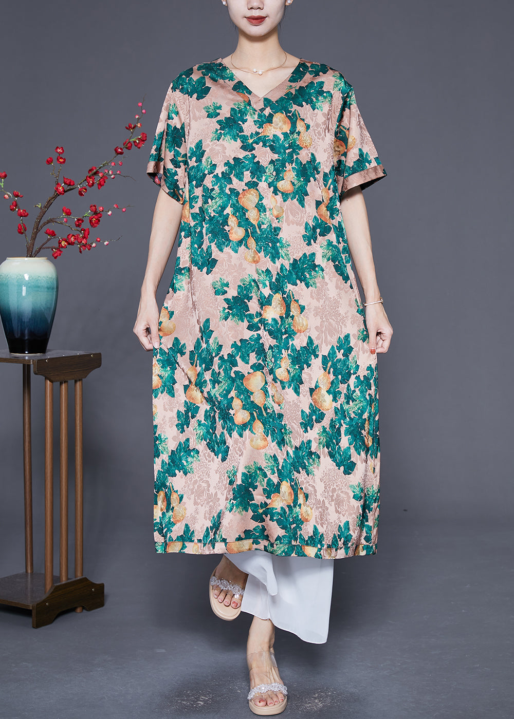 Sophisticated Dress with a Clean Classic Look