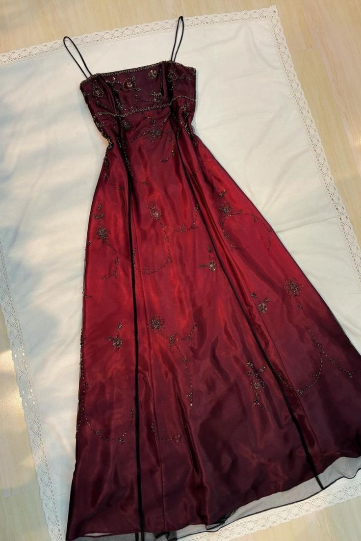 Unique Spaghetti Straps Burgundy Tulle Beaded Evening DressLong Prom Dress cc1737