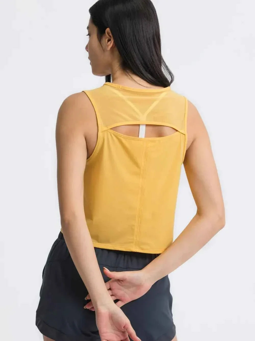 Round Neck Sleeveless Seam Detail Cropped Active Tank Top 15
