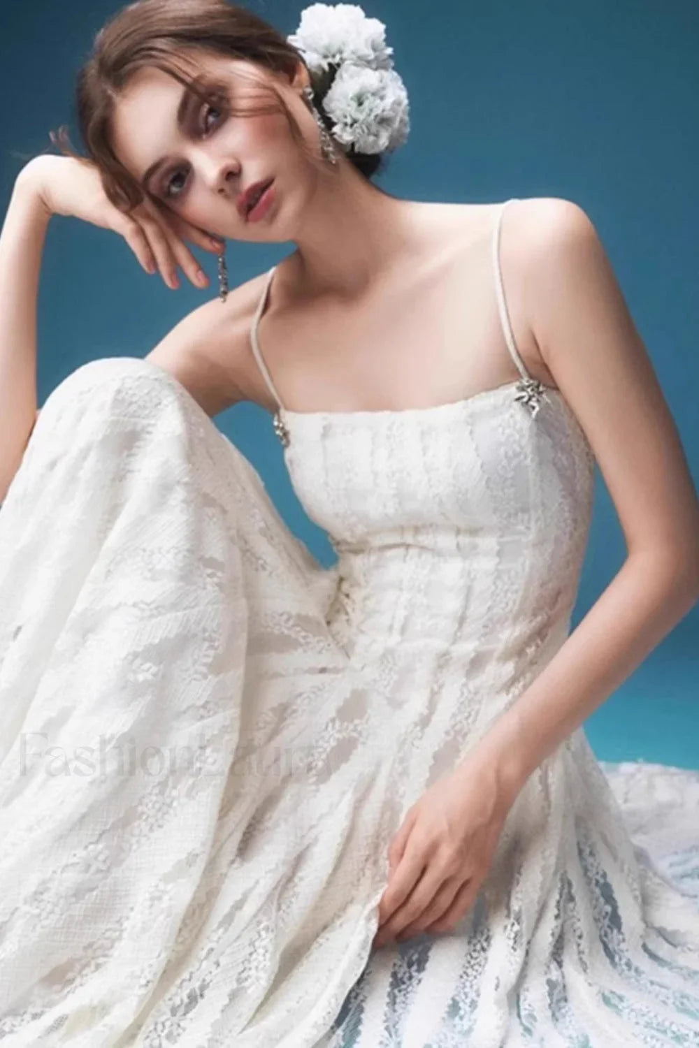 Elegant Lace Strapless Maxi Dress