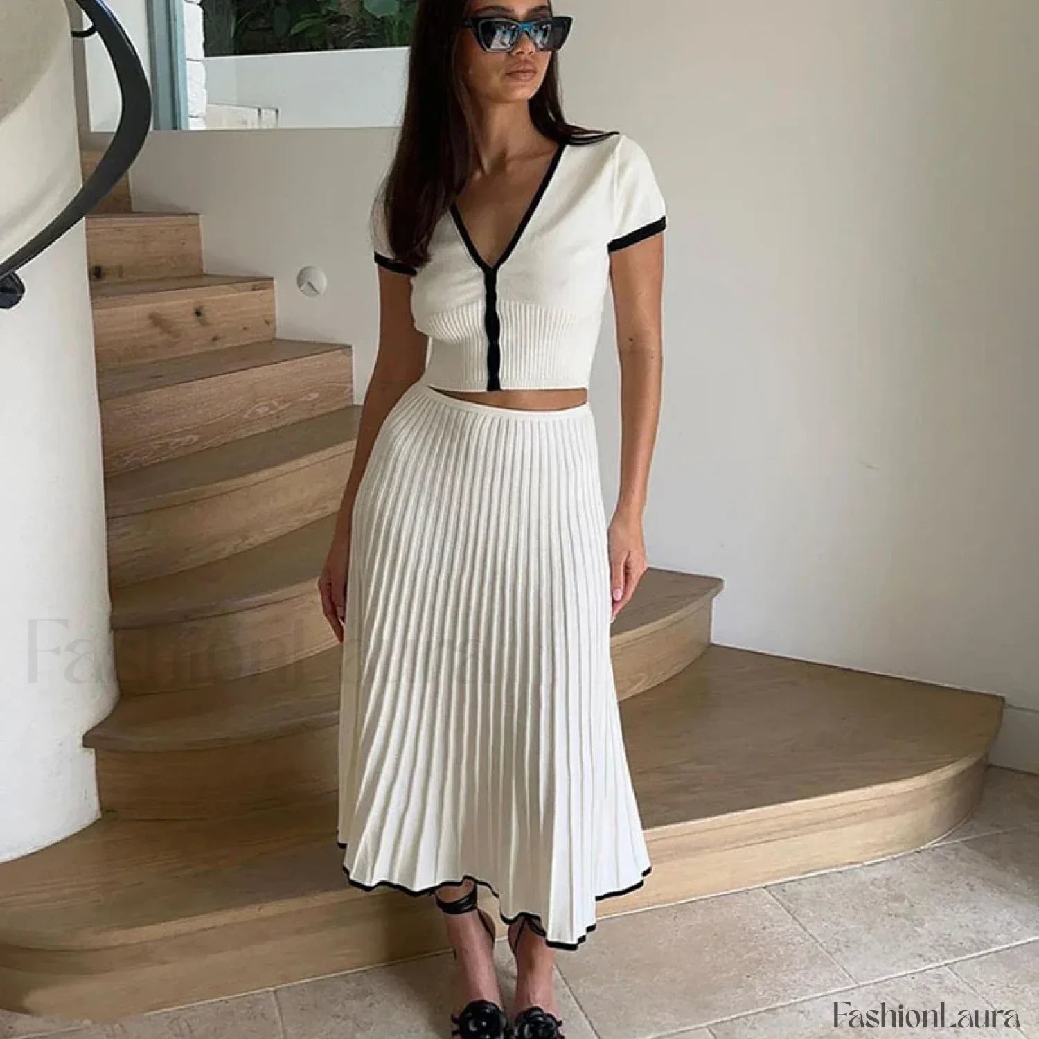 Elegant White Skirt Pleated Two Piece Set