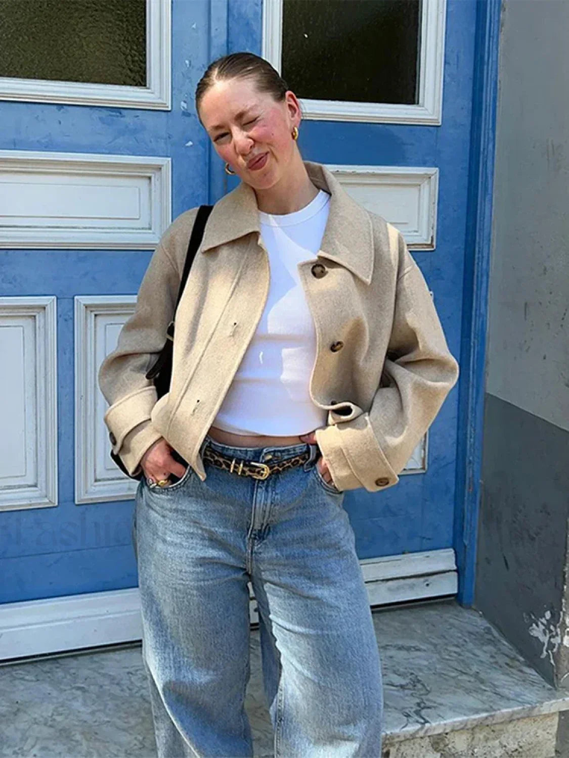 Elegant Women's Short Woolen Coat Loose Lapel Single Breasted Long Sleeve Overcoats