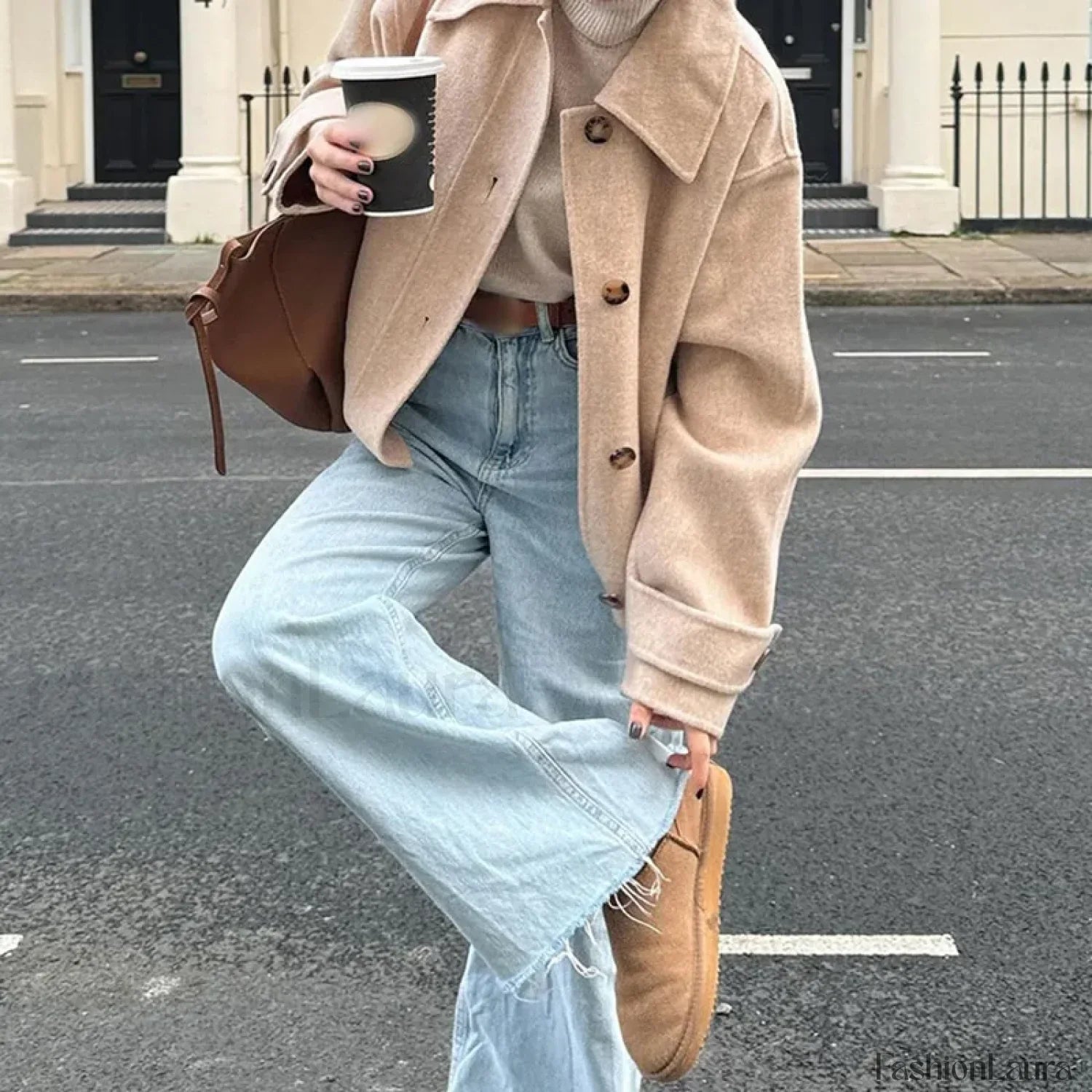 Elegant Women's Short Woolen Coat Loose Lapel Single Breasted Long Sleeve Overcoats