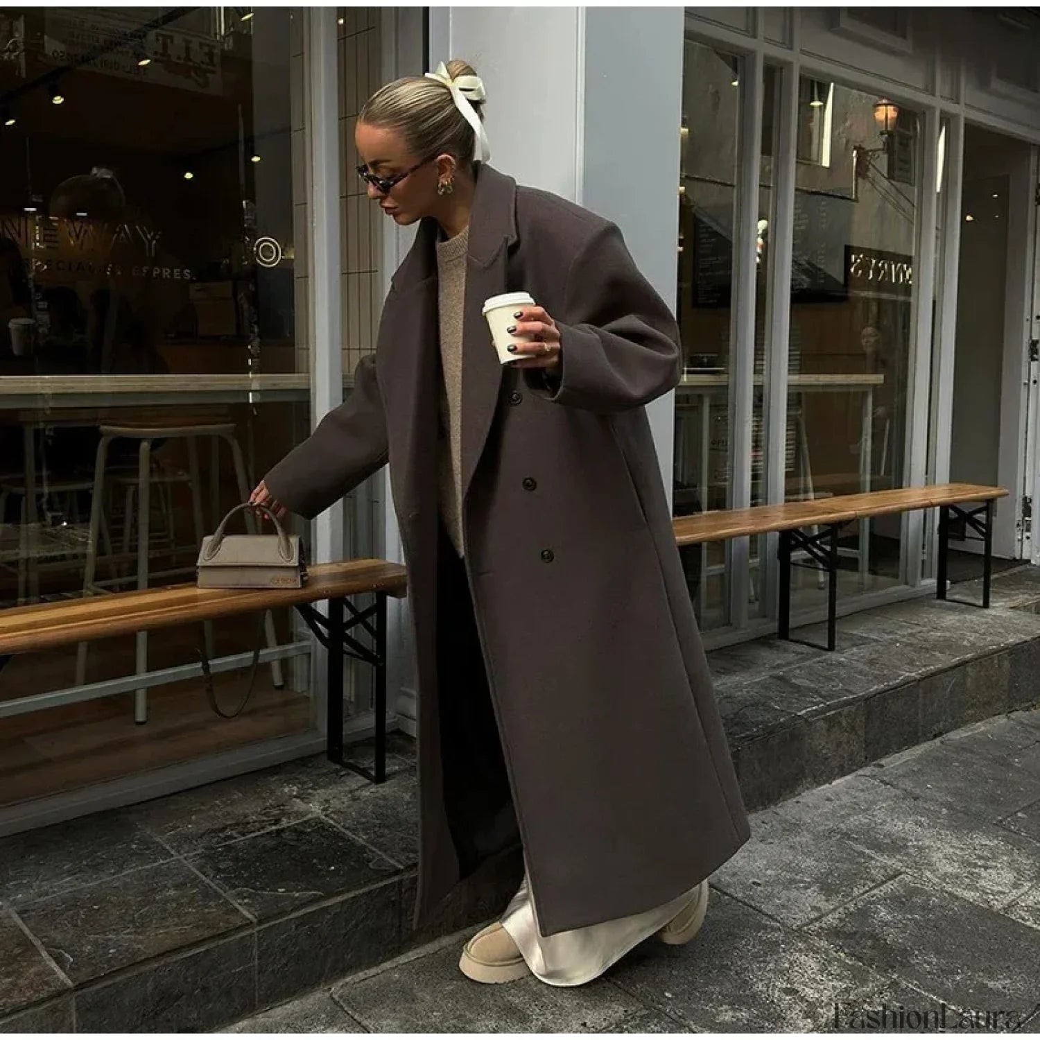 Elegant Women's Woolen Overcoat Double Breasted Overcoats