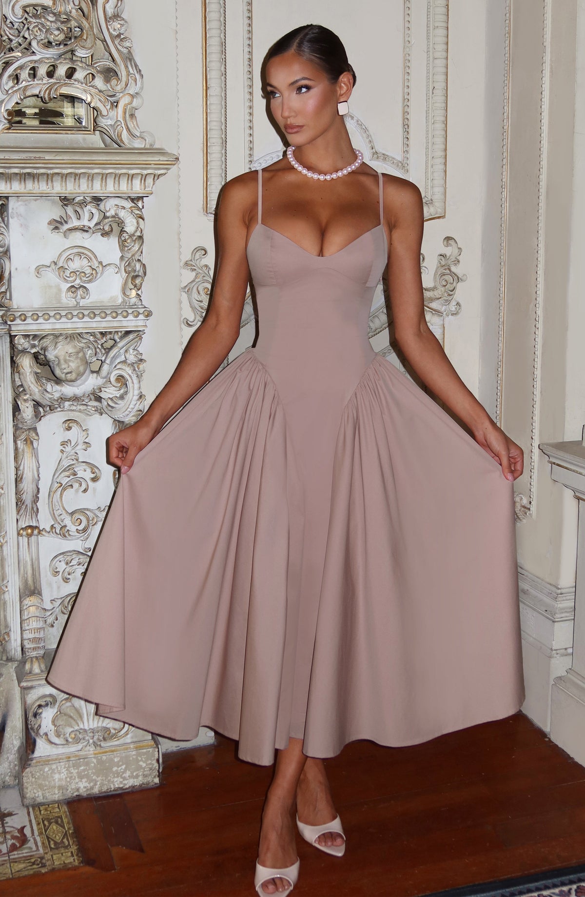 Sweetheart Cami Strap Basque Waist Full Skirt Midi Dress 3