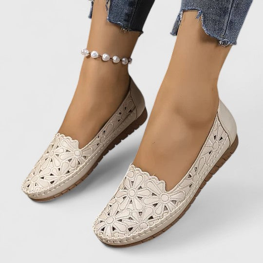 Floral Cut Out Round Toe Slip On Flats