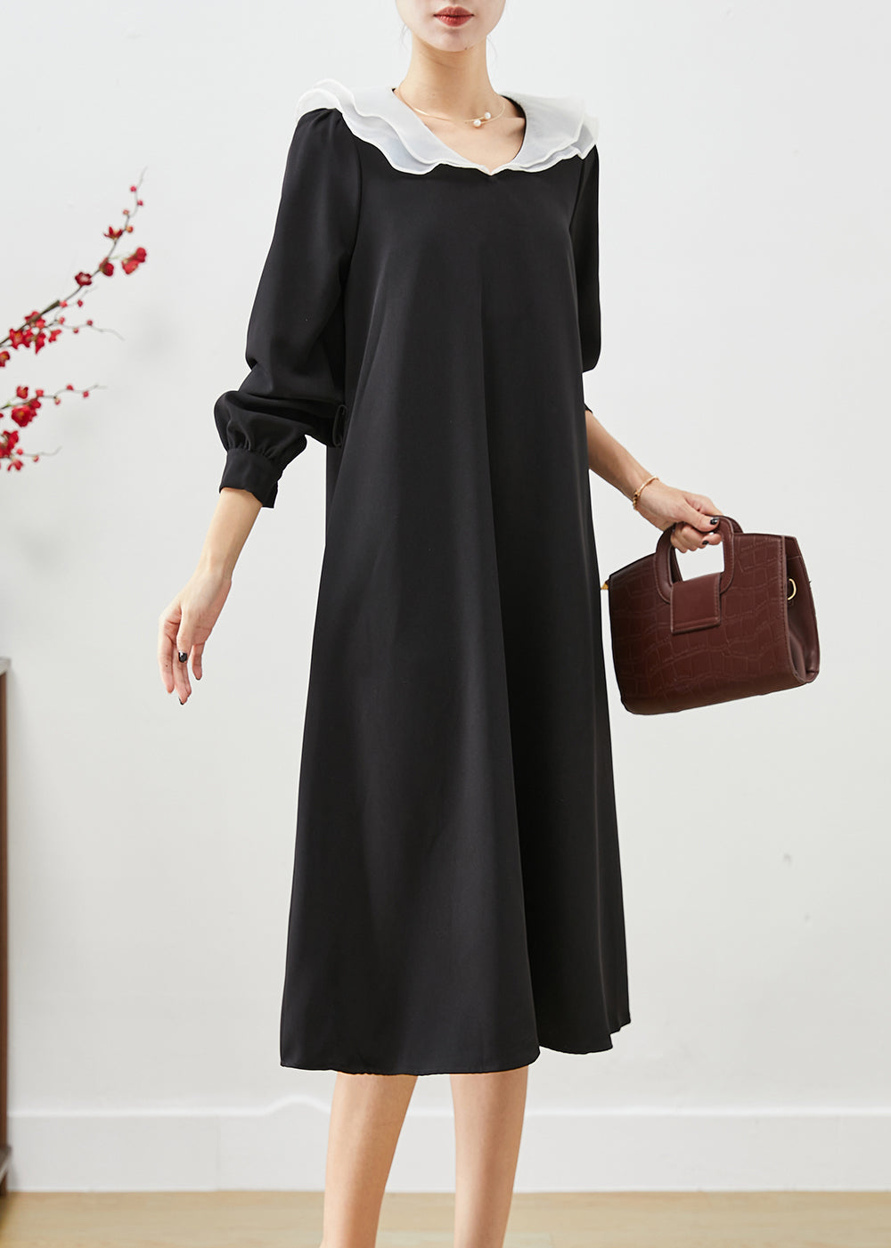 Polished Dress with an Effortless Classic Look