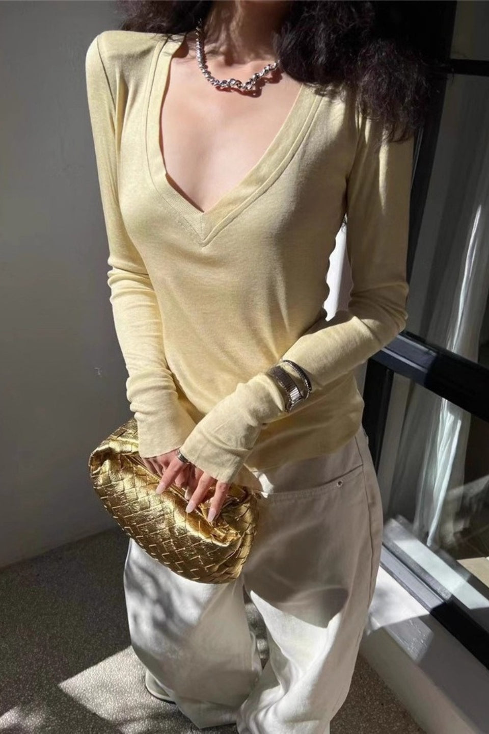 Slim Fit Low Cut Long V Neck Ribbed Long Sleeve Top