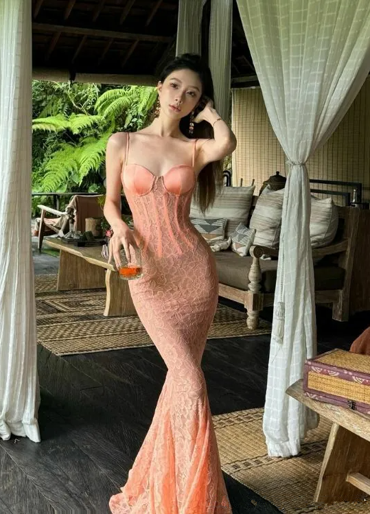 Pretty Spaghetti Straps Lace Mermaid Evening Dress Long Party Prom Dress cc1747