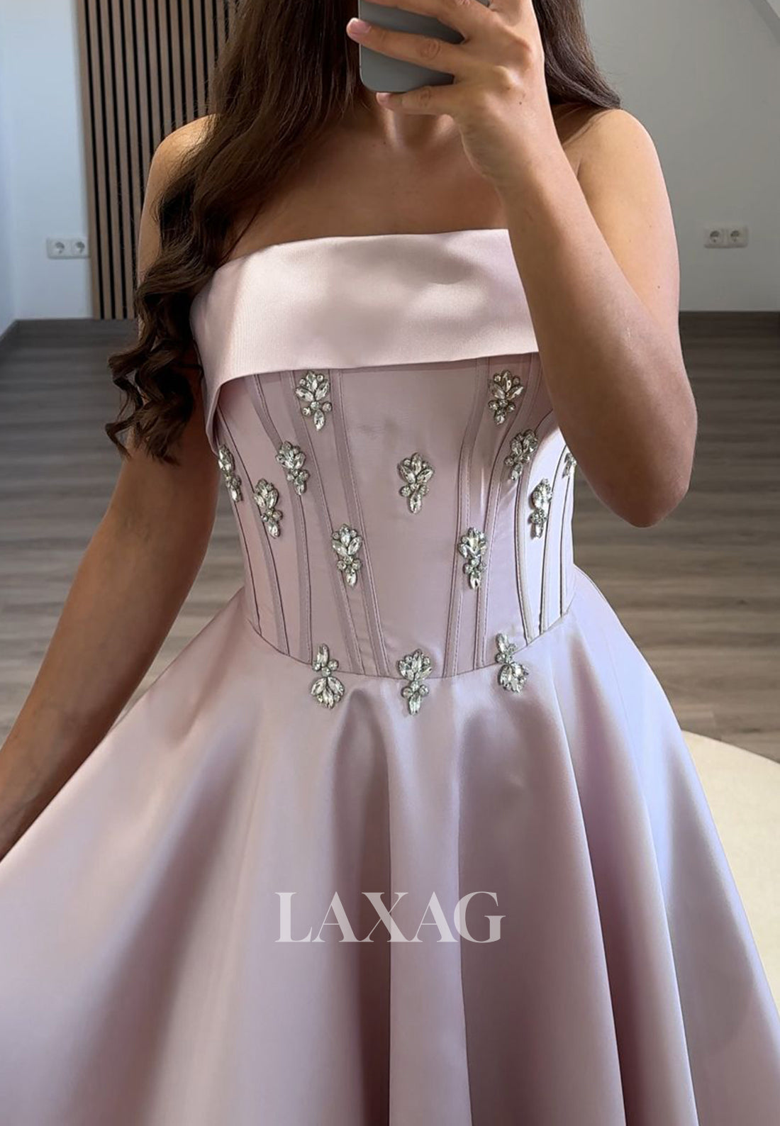 Tube Top Off-Shoulder Sleeveless A-Line Prom Dress Beaded Pleated Satin Midi Evening Gowns