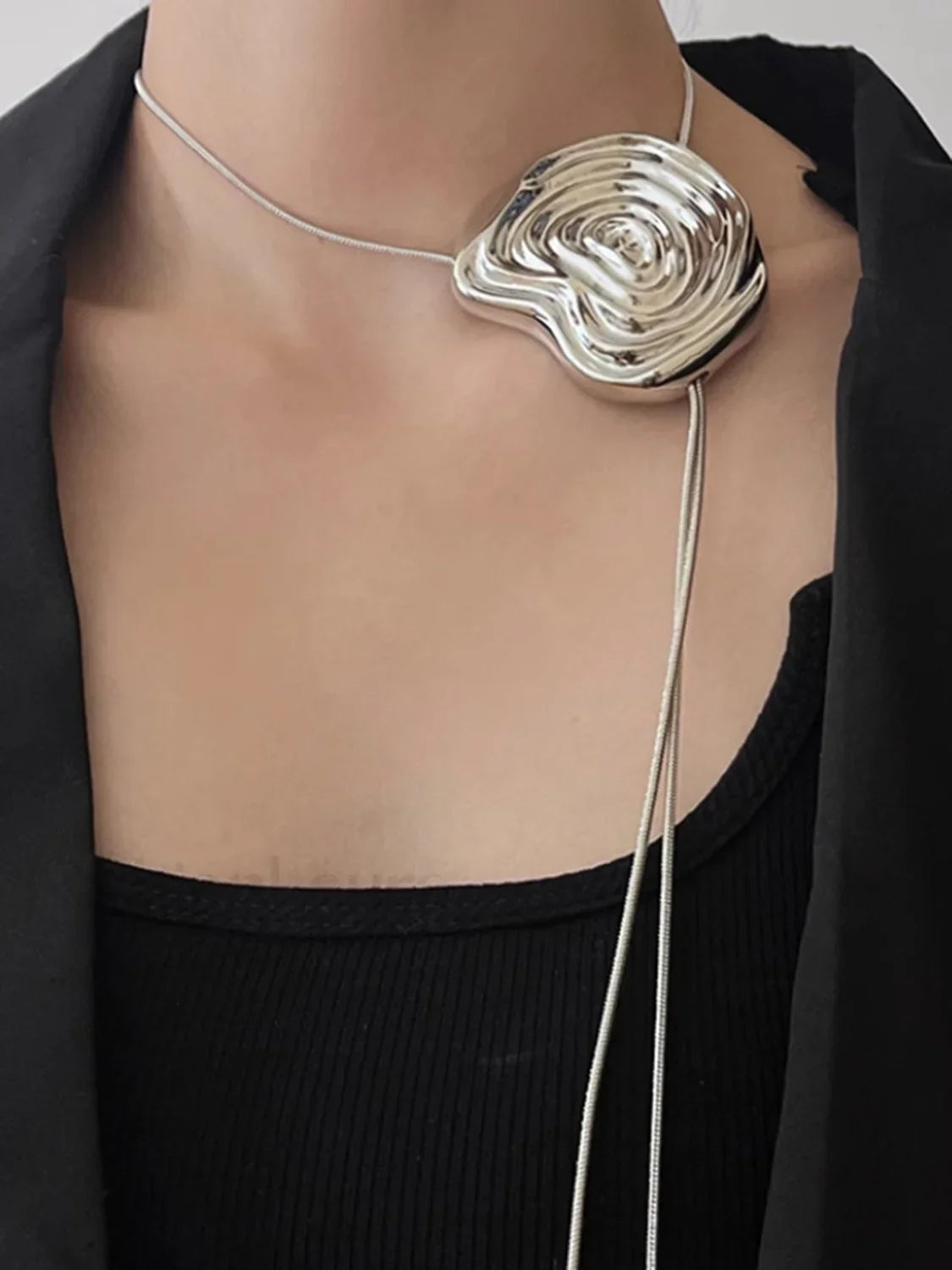 Flower Decor Graceful Drawstring Necklace