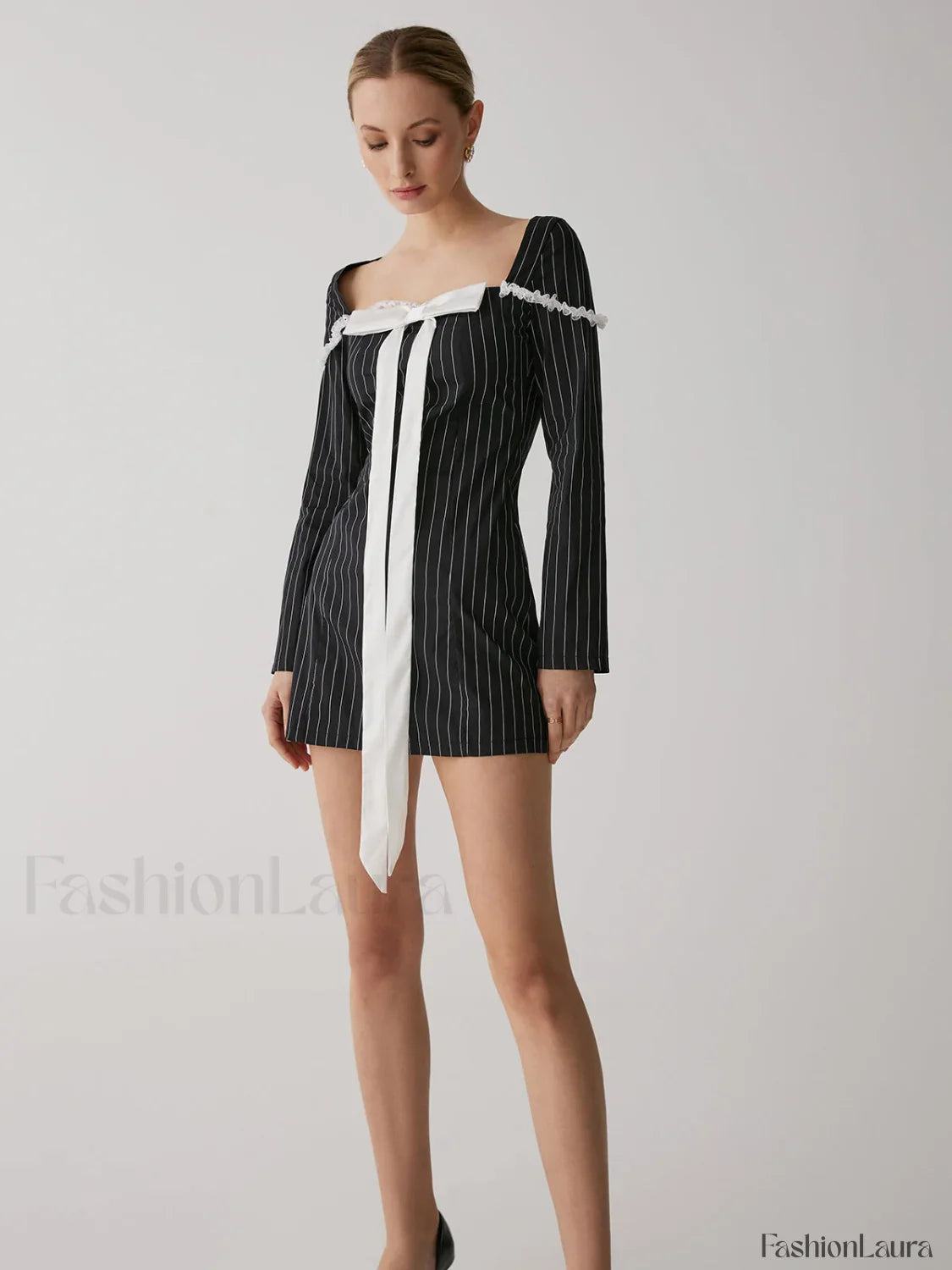 French Square Graceful Neck Short Dress