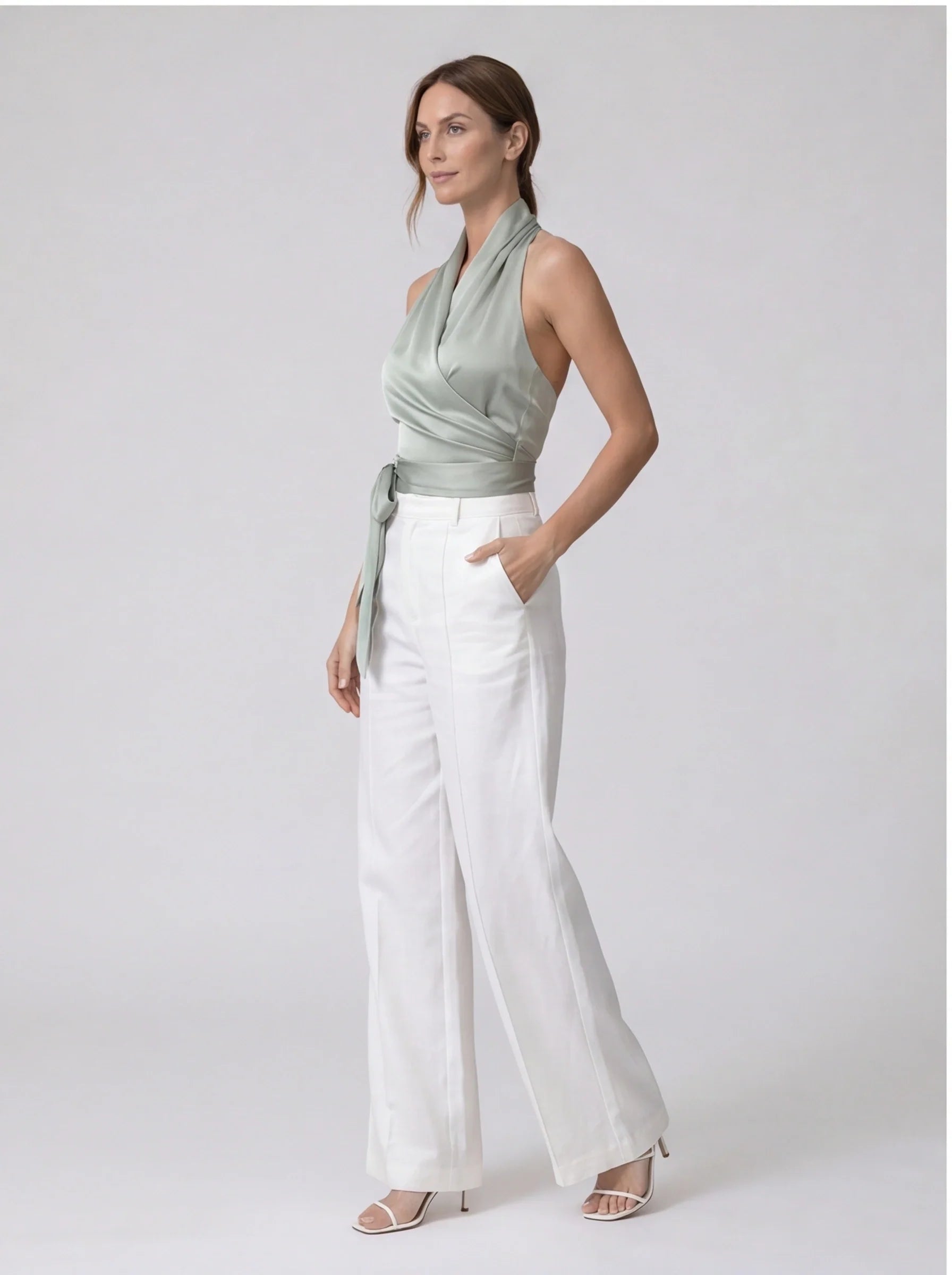 Elegant Minimal Halter Neck Top with Adjustable Straps and Breathable