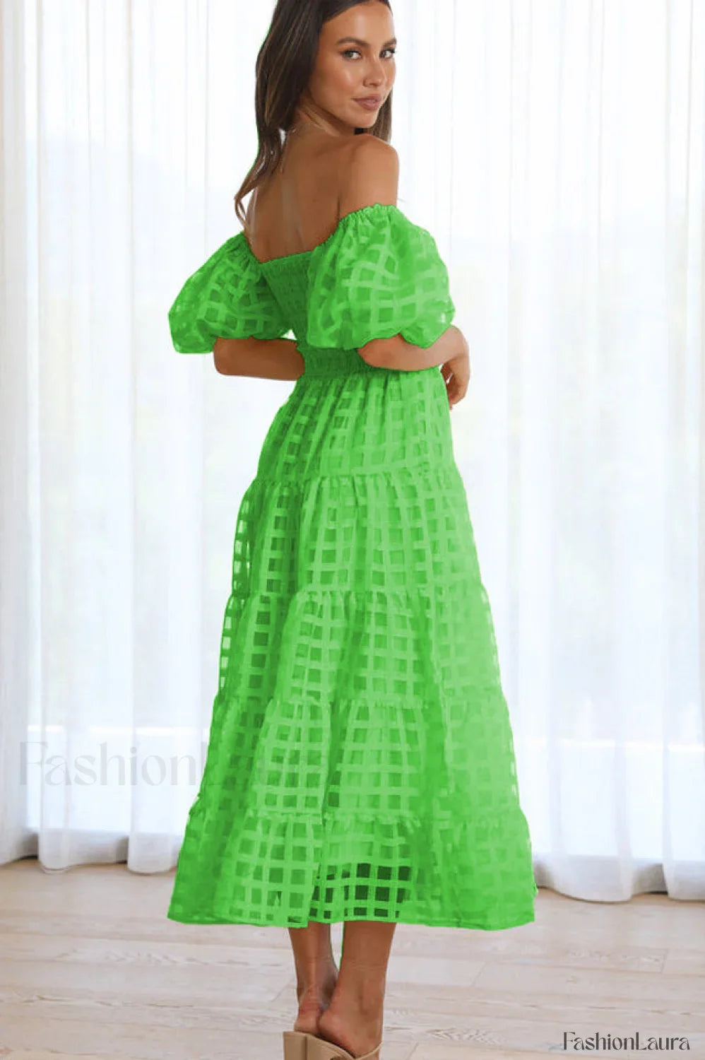 Gin Elegant Midi Dress