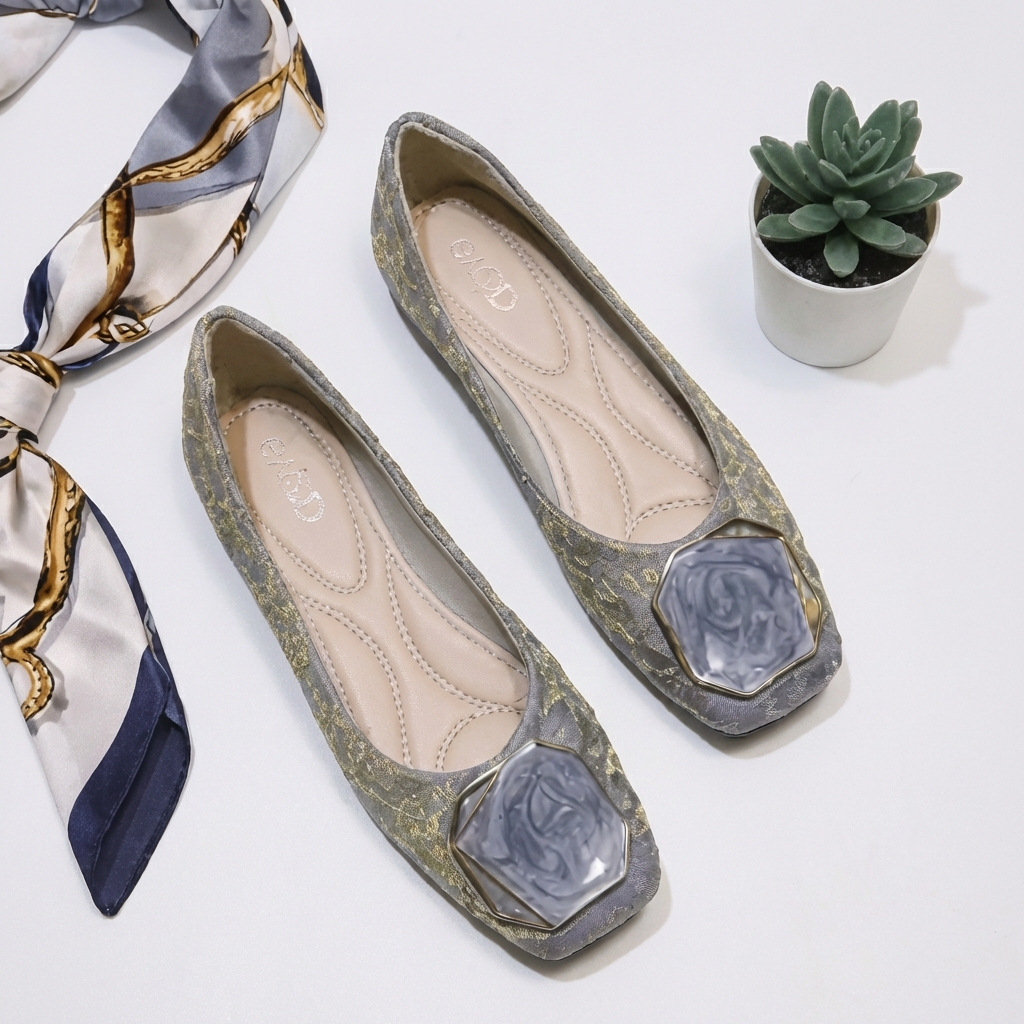 Square Toe Buckle Ornament Flat Ballet Shoes