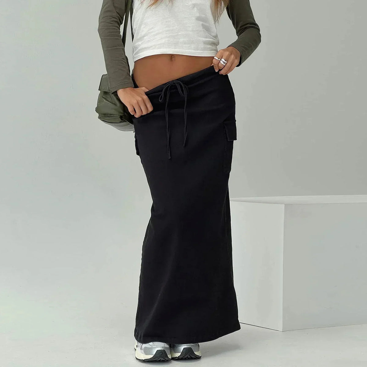 Low Waist Drawstring Cargo Pocket Straight Maxi Skirt 3