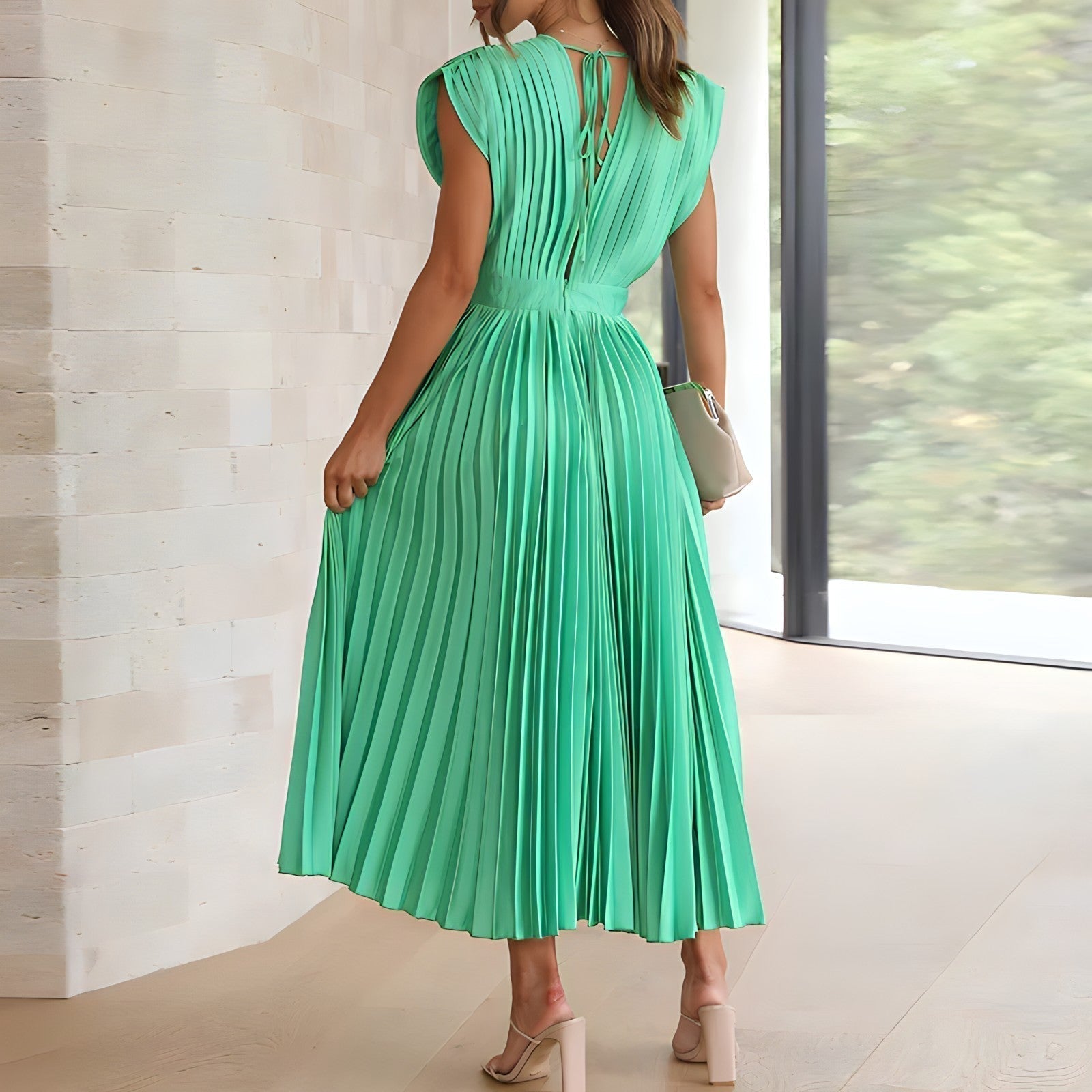 Selena Boutique Dress Chic Silhouette Collection